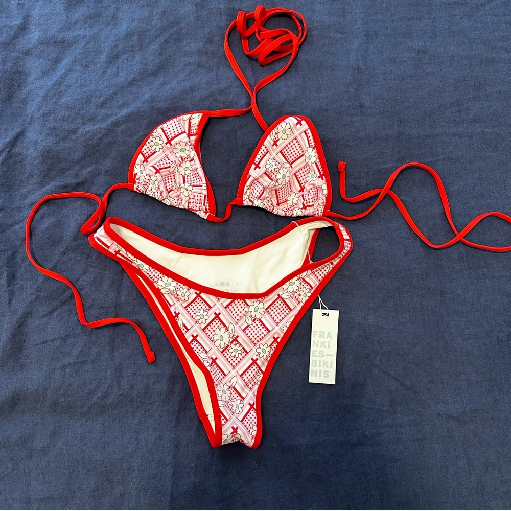 Frankies Bikini matching set - brand new, tags on